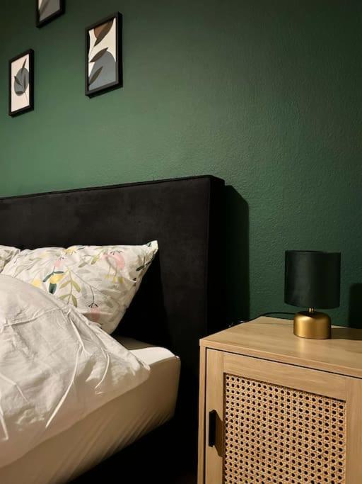 Gemuetliche 2-Zimmer Wohnung Im Zentrum Neumünster Exteriör bild