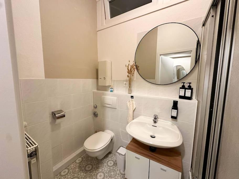 Gemuetliche 2-Zimmer Wohnung Im Zentrum Neumünster Exteriör bild